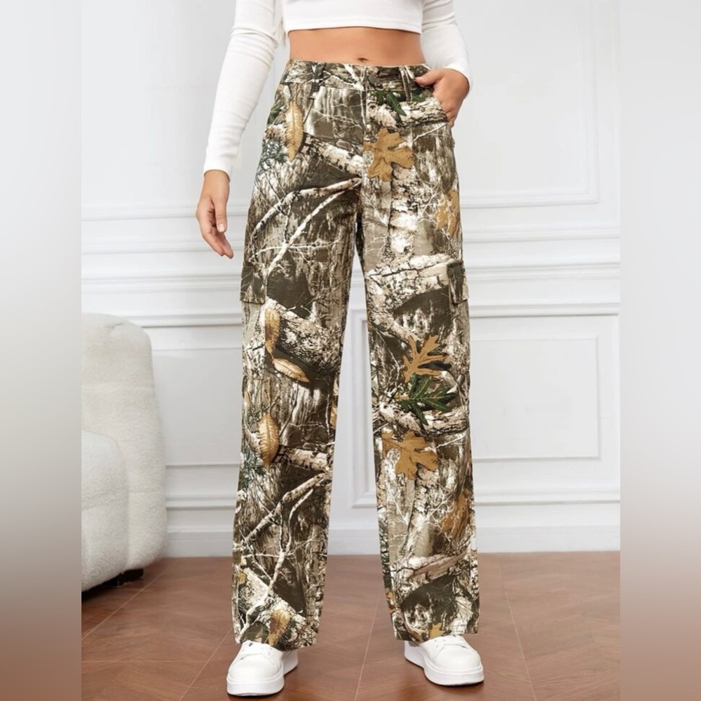 Leaves print jeans